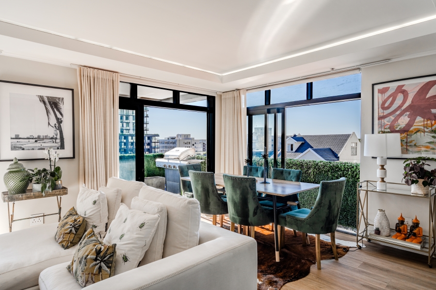 2 Bedroom Property for Sale in Fresnaye Western Cape